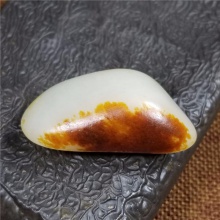 琪玉商城和田玉细腻油润双面天地枣红皮籽料31.8克，重器询价！