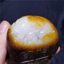 苏州仿古工艺实力派王清大师代表作金包银一级脂白仿古守护大把件507.6克，重器询价六位数，子冈杯获金奖作品，和田玉籽料圈网红作品，真正的收藏大家拥有的好宝贝！