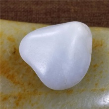 琪玉商城和田玉细腻油润白玉籽料36.6克
