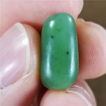 琪玉商城和田玉细腻油润完整好型稀少罕见正宗菠菜绿碧玉籽料4克