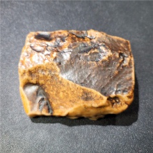 新疆大漠戈壁黑油皮鸡油黄沙漠漆戈壁玛瑙天然玩料摆件658.5克